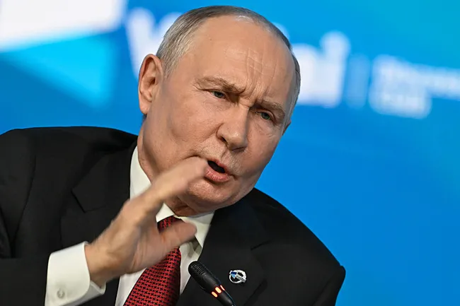 putinden-avrupaya-gozdagi-dogrudan-saldiri-olursa-tum-silahlarin-kullanilmasi-gundeme-gelir-1790882083131.jpeg Putin’den Avrupa’ya gözdağı: “Doğrudan saldırı olursa tüm silahların kullanılması gündeme gelir”
