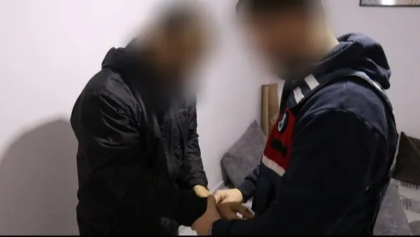 jandarmadan-mit-destekli-deas-operasyonu-17-gozalti-9-tutuklama-1767948318753.jpg