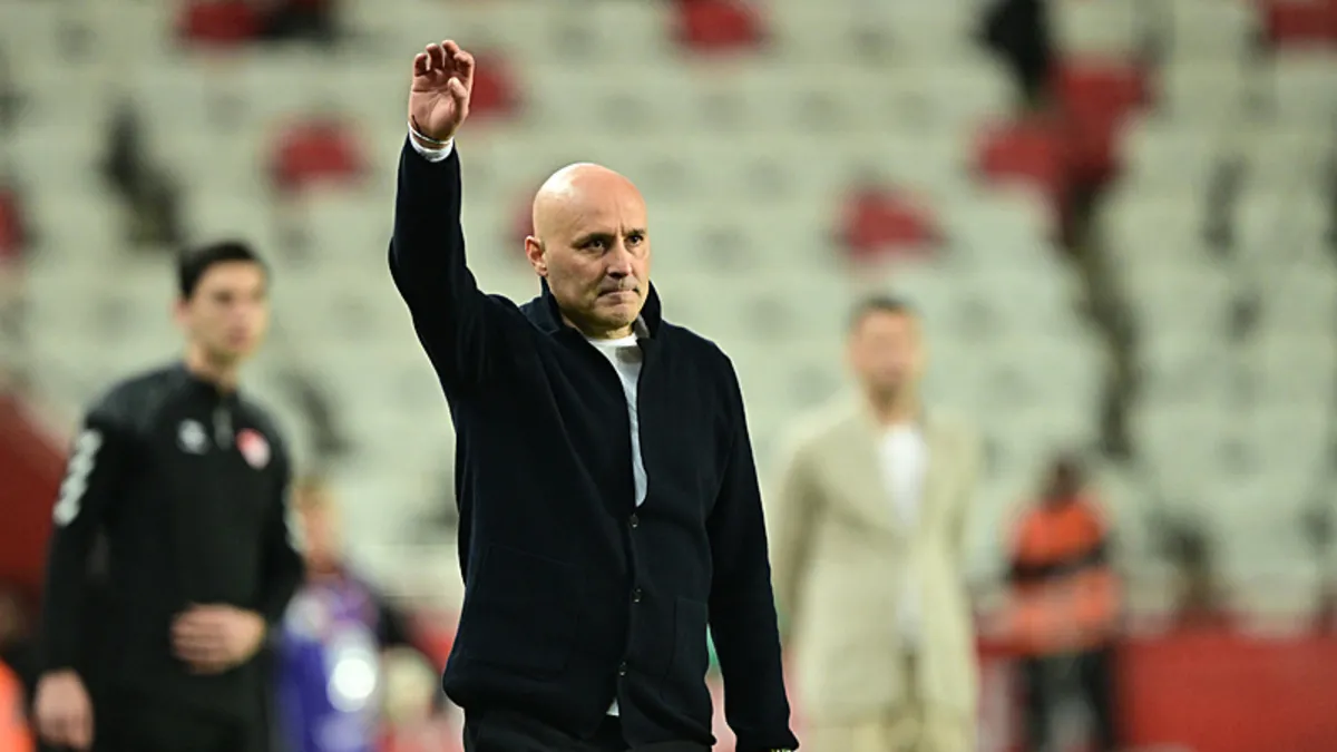 Sami Uğurlu: Antalyaspor’un ligde kalacağına sonuna kadar inanıyorum! Sami Uğurlu: Antalyaspor’un ligde kalacağına sonuna kadar inanıyorum!