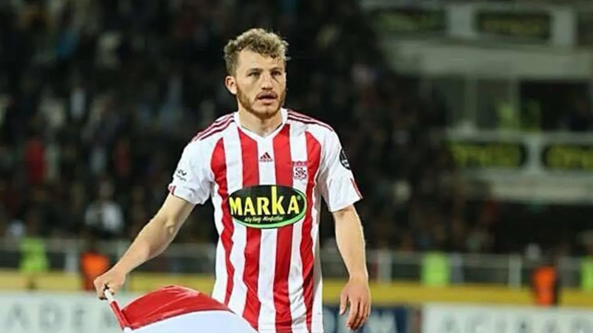 Sivasspor’a veda eden Ziya Erdal’dan tepki Sivasspor’a veda eden Ziya Erdal’dan tepki