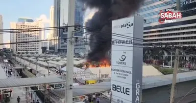 Bangkok’ta pazar yerinde yangın