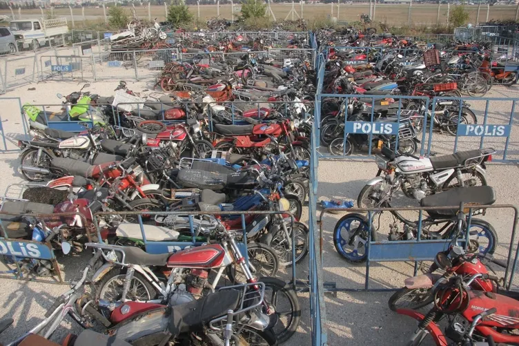 Adana’da 'bombalı motosiklet' alarmı