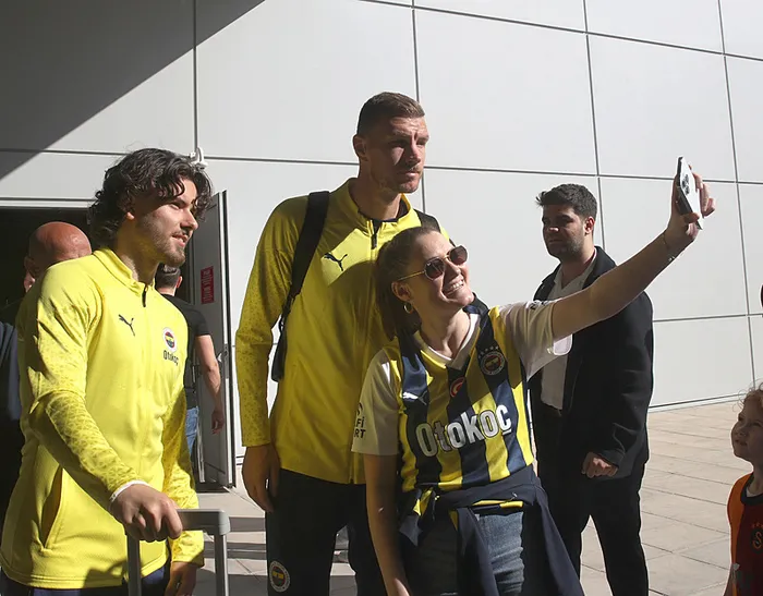 son-dakika-fenerbahce-haberi-edin-dzeko-o-hareketi-ile-gonulleri-fethetti-1713251996354.jpeg
