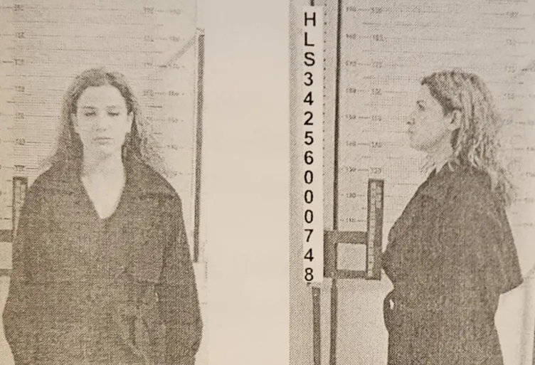 تركيا اليوم خبيرة تجميل توقع الصاغة في فخ الذهب المزيف بإسطنبول خبر عاجل | عملية احتيال بذهب مزيف من خبيرة تجميل! تم كشف عملية الاحتيال من خلال مجموعة واتساب الخاصة بالمتجر.