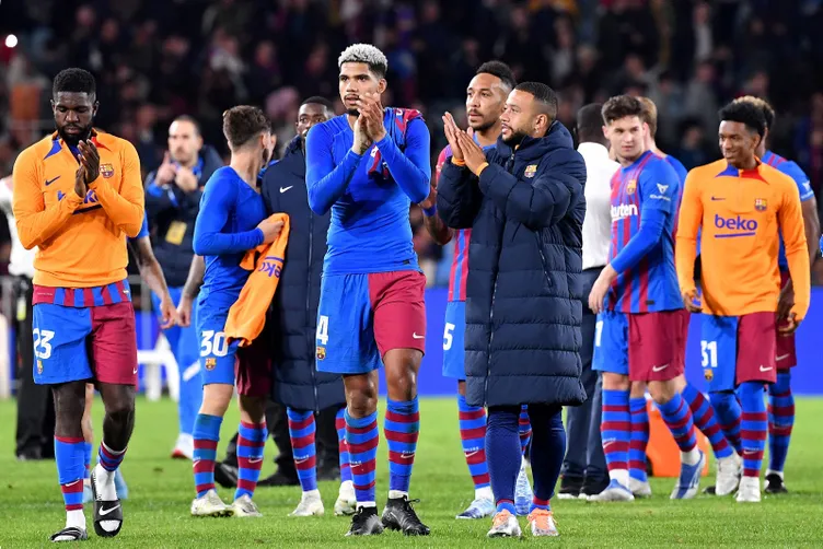 Barcelona’da ayrılık depremi! Xavi Hernandez biletlerini kesti tam 9 dünya yıldızı satış listesinde…