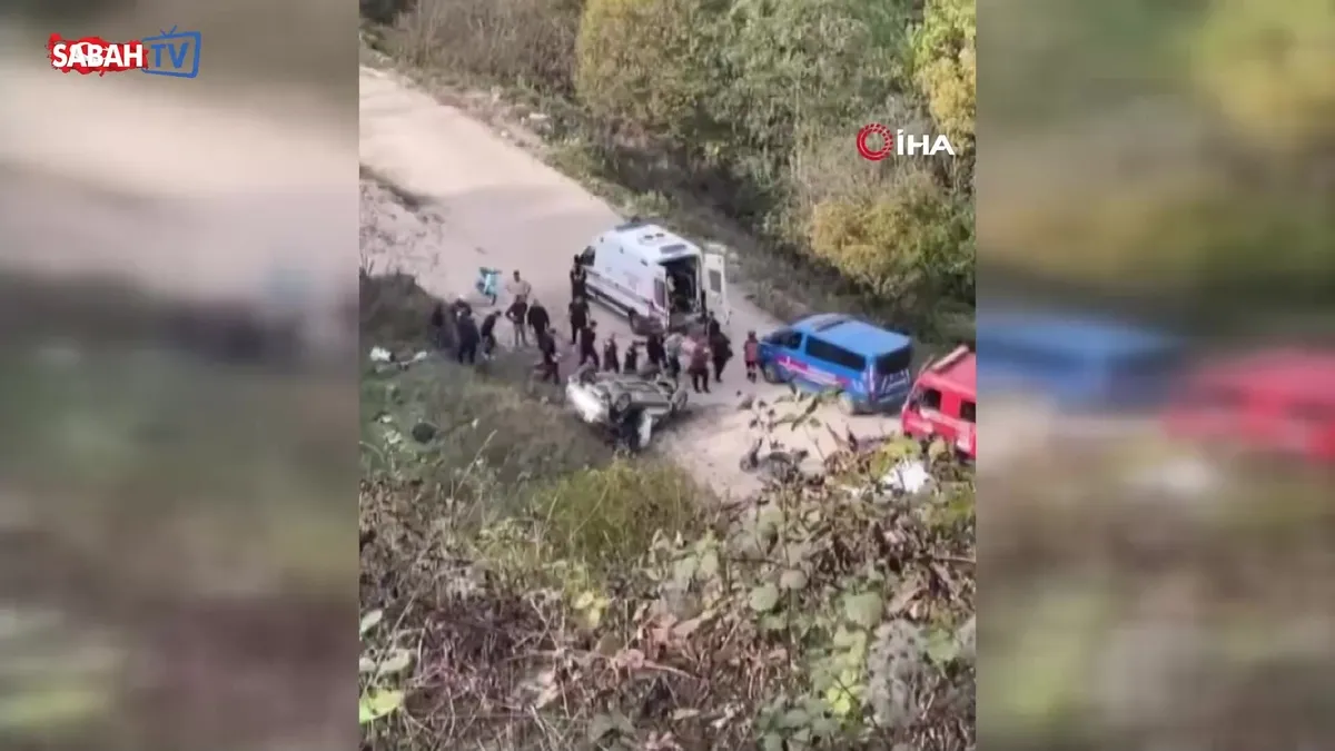 D-140’ta araç şarampole uçtu: 1 ölü, 3 yaralı | Video videosunu izle D-140’ta araç şarampole uçtu: 1 ölü, 3 yaralı | Video videosunu izle