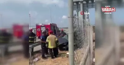 Bursa’da feci kaza: 8 metre sürüklenen araç levha direğine çarptı | Video
