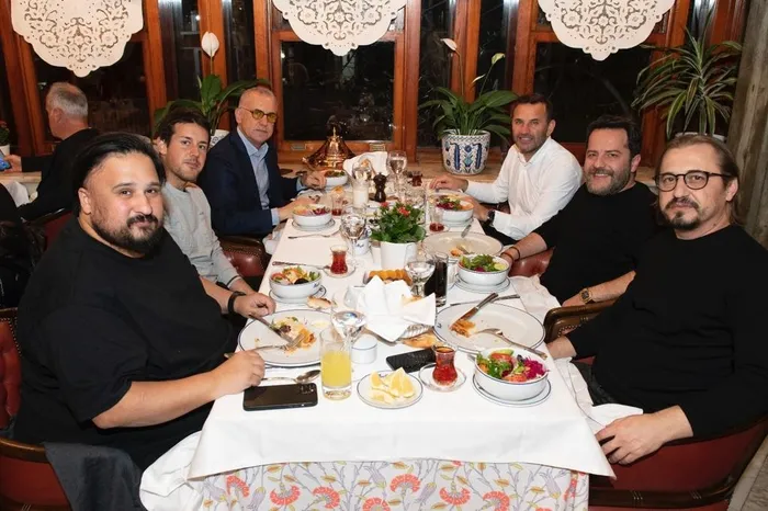 fernando-muslera-iftar-yemeginde-konustu-tek-hedef-sampiyonluk-1680253812612.jpg