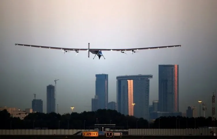 Solar Impulse 2 dünya turuna başladı