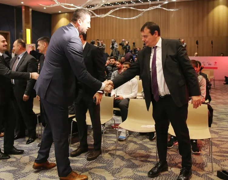 Ergin Ataman’dan Shane Larkin ve Galatasaray açıklaması