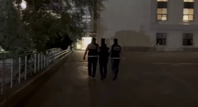 yeni-partili-enginyurtun-danismani-tekinoglu-gozaltinda-fuhus-ve-kara-para-aklama-suclamasi-1788028063811.jpg Yeni Partili Enginyurt’un danışmanı Tekinoğlu gözaltında! Fuhuş ve Kara para aklama suçlaması