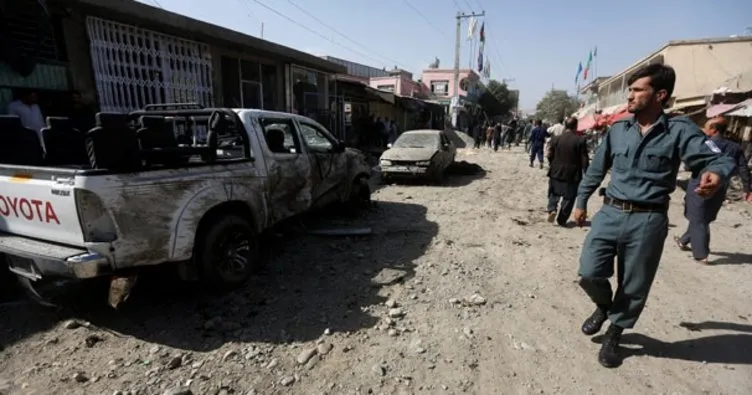 Afganistan’da cami yakınlarında intihar saldırısı!
