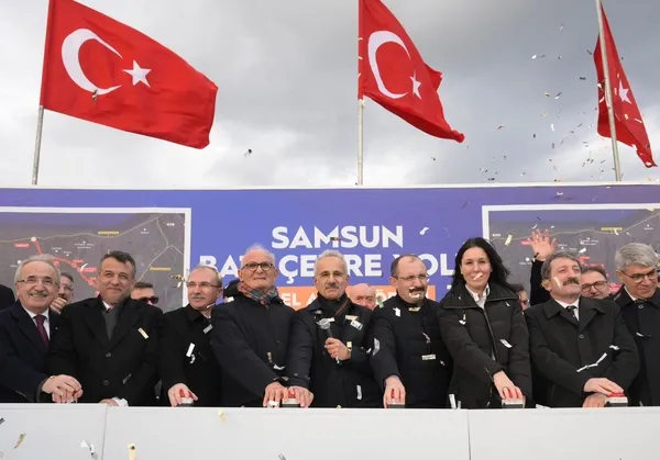 samsun-bati-cevre-yolunun-temeli-atildi-40-dakikalik-yol-10-dakikaya-dusecek-1768116628461.jpeg