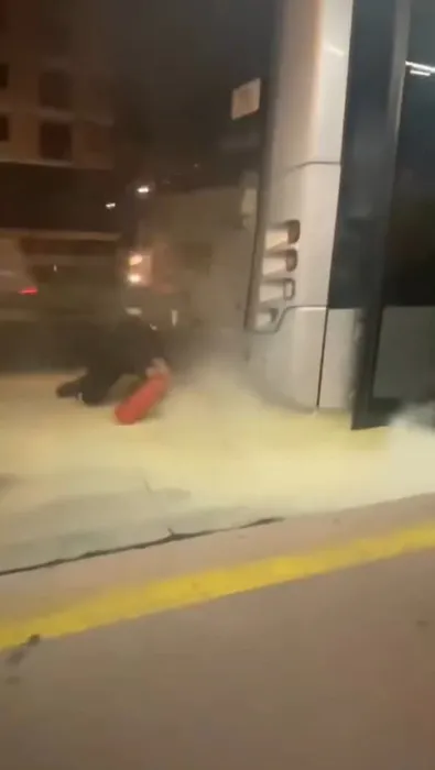 Avcılar’da metrobüs yangını: 12 saat arayla peş peşe!