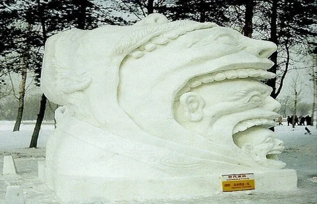 Kar ve buzdan yapılan o muhteşem heykeller