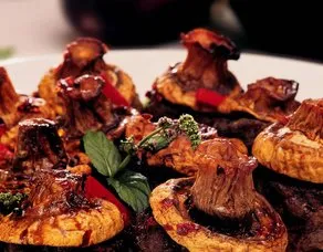 Nar Ekşili Mantar Kebabı