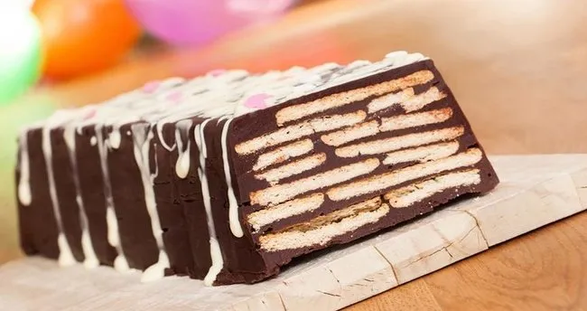 Bisküvili pasta nasıl yapılır? Pudingli bisküvili pasta tarifi! Tatlı