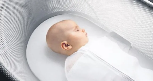 Bebekler için rahat uyku beşiği