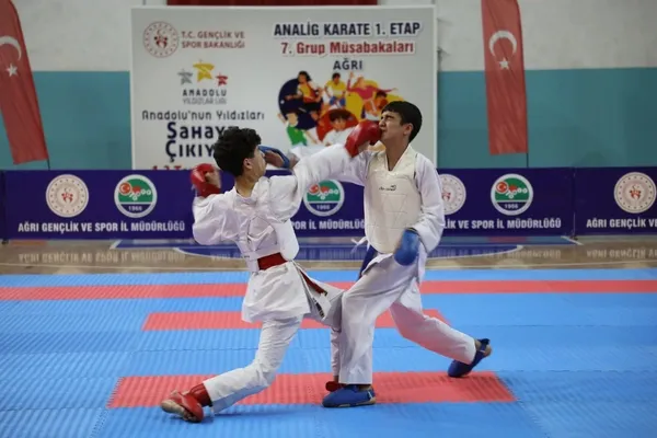 agrida-analig-karate-musabakalari-nefes-kesti-1751548833700.jpg