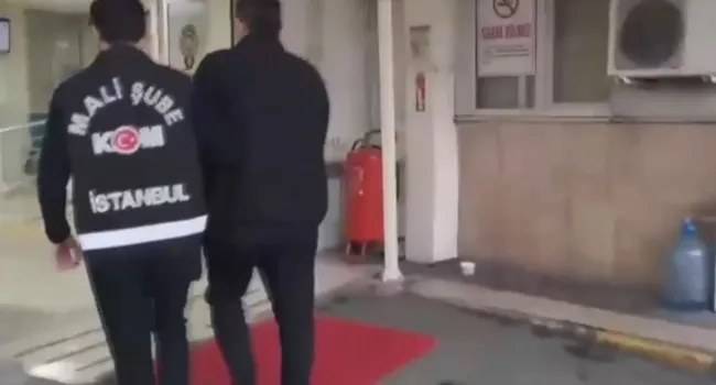 son-dakika-atasehir-belediyesine-yolsuzluk-operasyonu-13-supheli-gozaltinda-luks-magazalardan-hediye-karti-dov-1791018453842.jpg SON DAKİKA... Ataşehir Belediyesi'ne yolsuzluk operasyonu! 13 şüpheli gözaltında: Lüks mağazalardan hediye kartı döviz cinsi rüşvet...