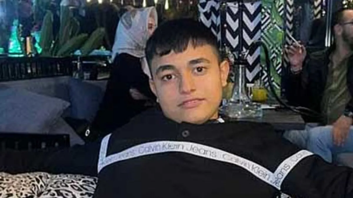 ‘Sevgilime kim yazdı’ diye girdiği oto yıkamacıda ateş açtı; 17 yaşındaki Şükrü öldü ‘Sevgilime kim yazdı’ diye girdiği oto yıkamacıda ateş açtı; 17 yaşındaki Şükrü öldü