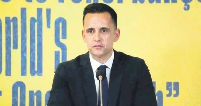 Fenerbahçe’den ayrıldı Benfica’ya gitti!