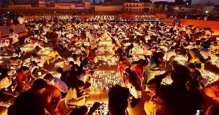 Diwali Işık Festivali renkli görüntülere sahne oldu
