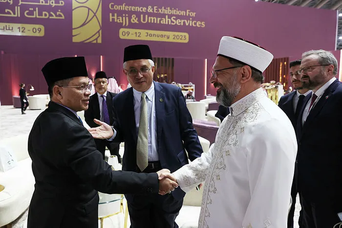 diyanet-isleri-baskani-ali-erbas-hac-ve-umre-konferansinda-konustu-1673352611639.jpg Diyanet İşleri Başkanı Ali Erbaş, Hac ve Umre Konferansı'nda konuştu