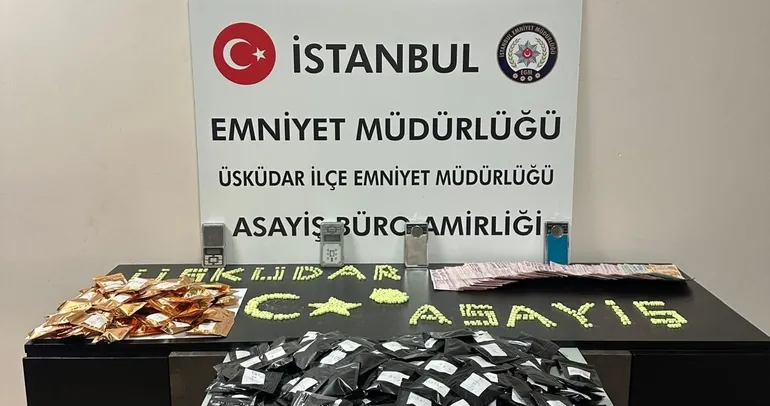 Uyuşturucu satarken suçüstü yakaladılar