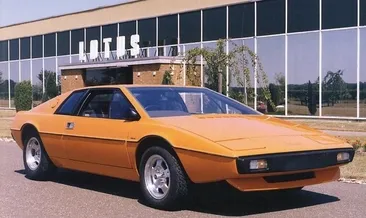 40 yaşını deviren otomobiller