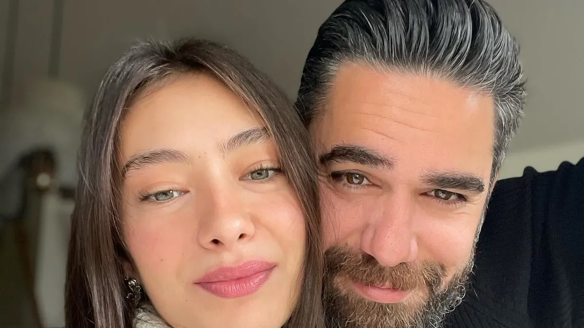 Aziz Rind Sb Neslihan Atagül'ün mutlu aile tablosuna bakın! Oğlu Aziz ile gün ...