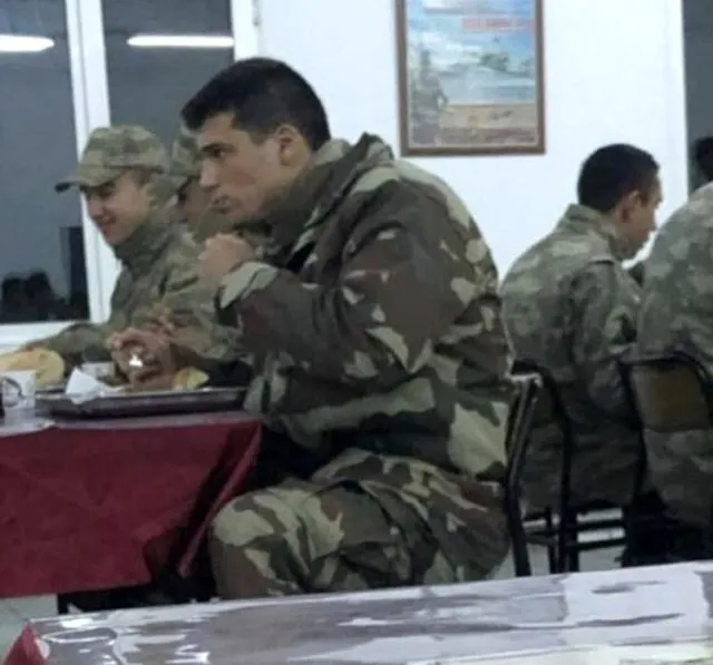 Ünlü oyuncu Can Yaman’ın askerlik fotoğrafı ortaya çıktı