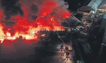 Sünger fabrikasında korkutan yangın