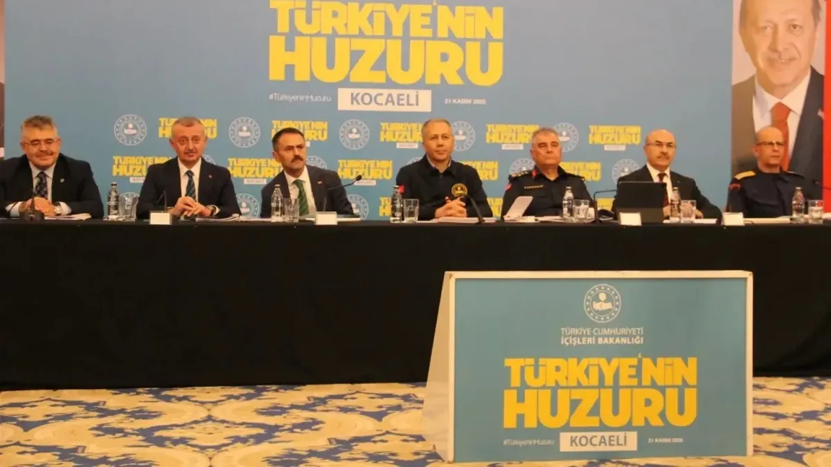 Yerlikaya, Kocaeli halkından destek istedi Yerlikaya, Kocaeli halkından destek istedi