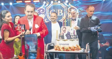 Yeni yılı sahnede karşıladılar