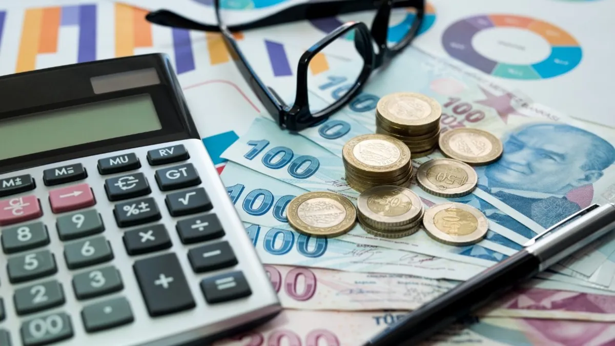 KKM 403 milyon TL düşüşle 2,5 milyar TL’ye geriledi KKM 403 milyon TL düşüşle 2,5 milyar TL’ye geriledi