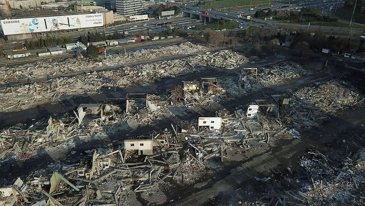 Zeytinburnu’ndaki Nakliyeciler Sitesi’nin yıkımı tamamlandı