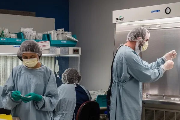 Son dakika haberi: Pfizer ve BioNTech'in geliştirdiği corona virüs aşısı ile ilgili kritik uyarı: O kişiler yaptırmasın