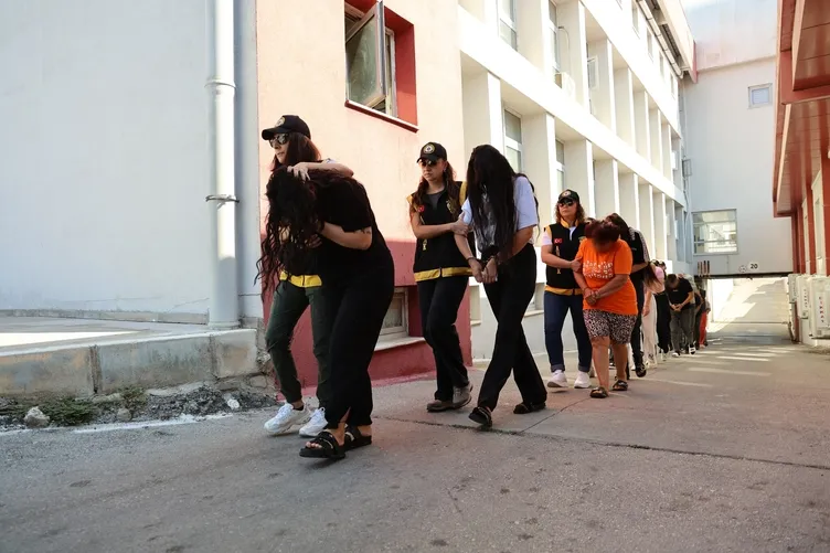 SON DAKİKA… Adana’daki fuhuş operasyonunda şoke eden detaylar: 5 ayrı banka hesabında 210 milyonluk para trafiği!