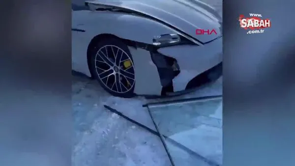 Sosyal medya fenomeni, lüks araçla kaza yaptı | Video