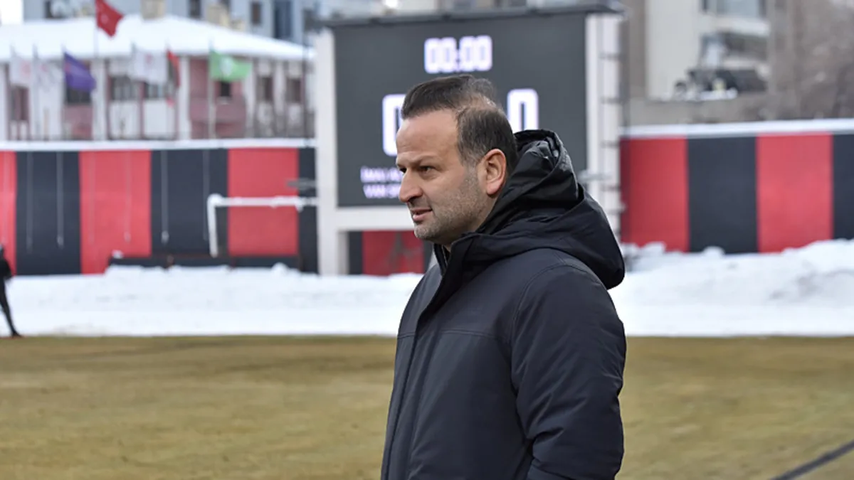 Osman Zeki Korkmaz: Kendi büyük hikayemize doğru hazırlanıyoruz! Osman Zeki Korkmaz: Kendi büyük hikayemize doğru hazırlanıyoruz!