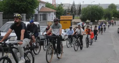Cizre’de 19 Mayıs Bayramı ve Gençlik Haftasını Bisikletle şehir turu atarak kutladılar