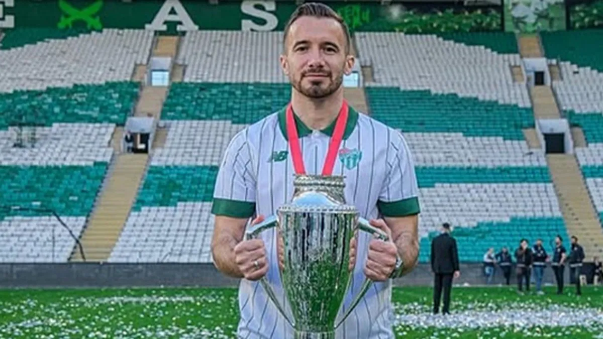 Talha Yünkuş’tan Bursaspor’a duygusal veda! Talha Yünkuş’tan Bursaspor’a duygusal veda!