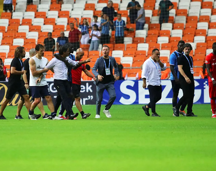 montella-balotelli-ile-yasadigi-tartisma-hakkinda-konustu-ozur-dilerim-1662026780486.jpg