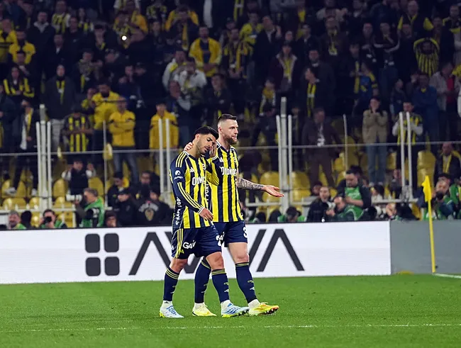 fenerbahcede-marco-asensio-bilmecesi-sakatligi-ne-durumda-1775712804765.jpg