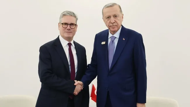 baskan-erdogan-ingiltere-basbakani-ile-gorustu-gundem-gazze-bir-an-once-insani-yardimlarin-erisimi-saglanmali-1753196309892.jpg Başkan Erdoğan, İngiltere Başbakanı ile görüştü! Gündem Gazze: Bir an önce insani yardımların erişimi sağlanmalı