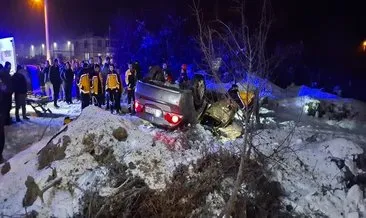 Düzce'de araç buzlu yolda takla attı 2 yaralı #duzce