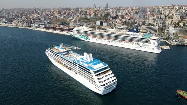 bakan-uraloglu-kruvaziyer-turizminde-rekor-gemi-ve-yolcu-sayisi-14-yilin-en-ust-seviyesinde-1782124448486.jpeg