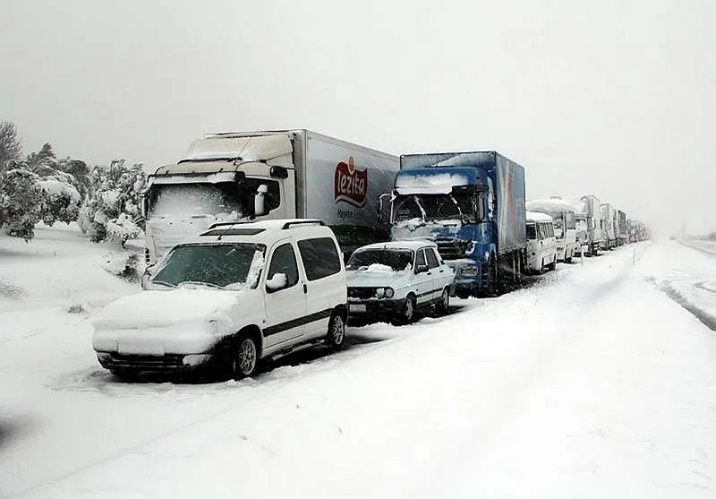 Balikesir Bursa Yolu Ulasima Kapandi Son Dakika Haberler