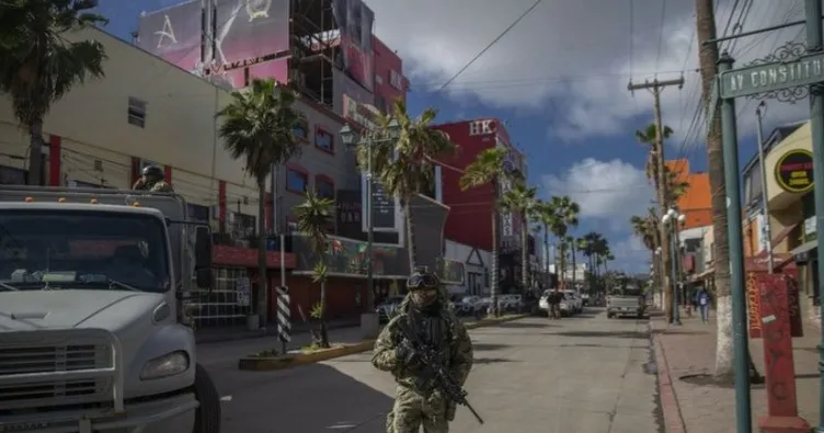 Meksika’da silahlı çatışma: Sığınaklarda kalın!